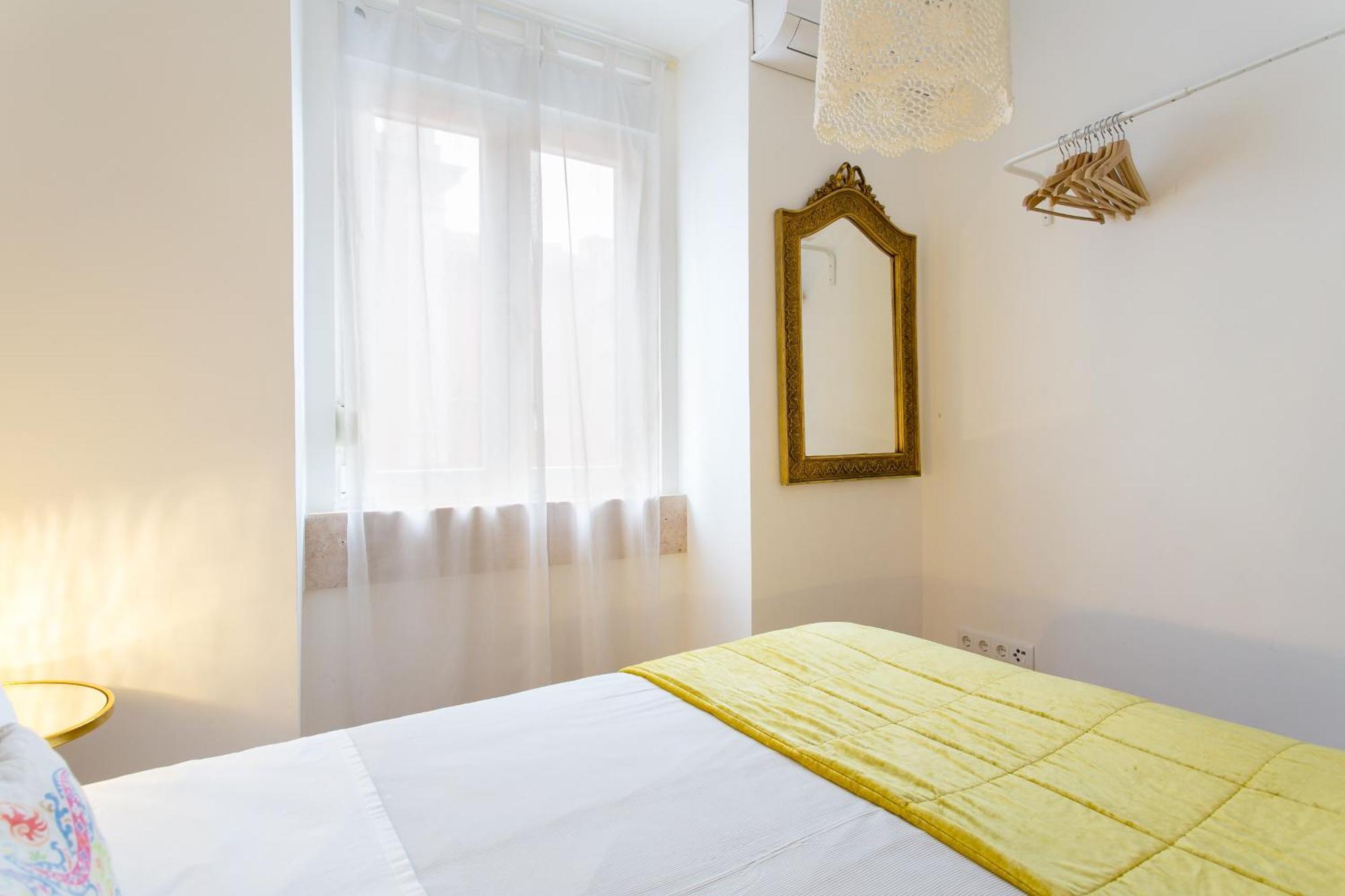 Principe Real Beautiful 3 Bedroom Flat Lisbon Luaran gambar