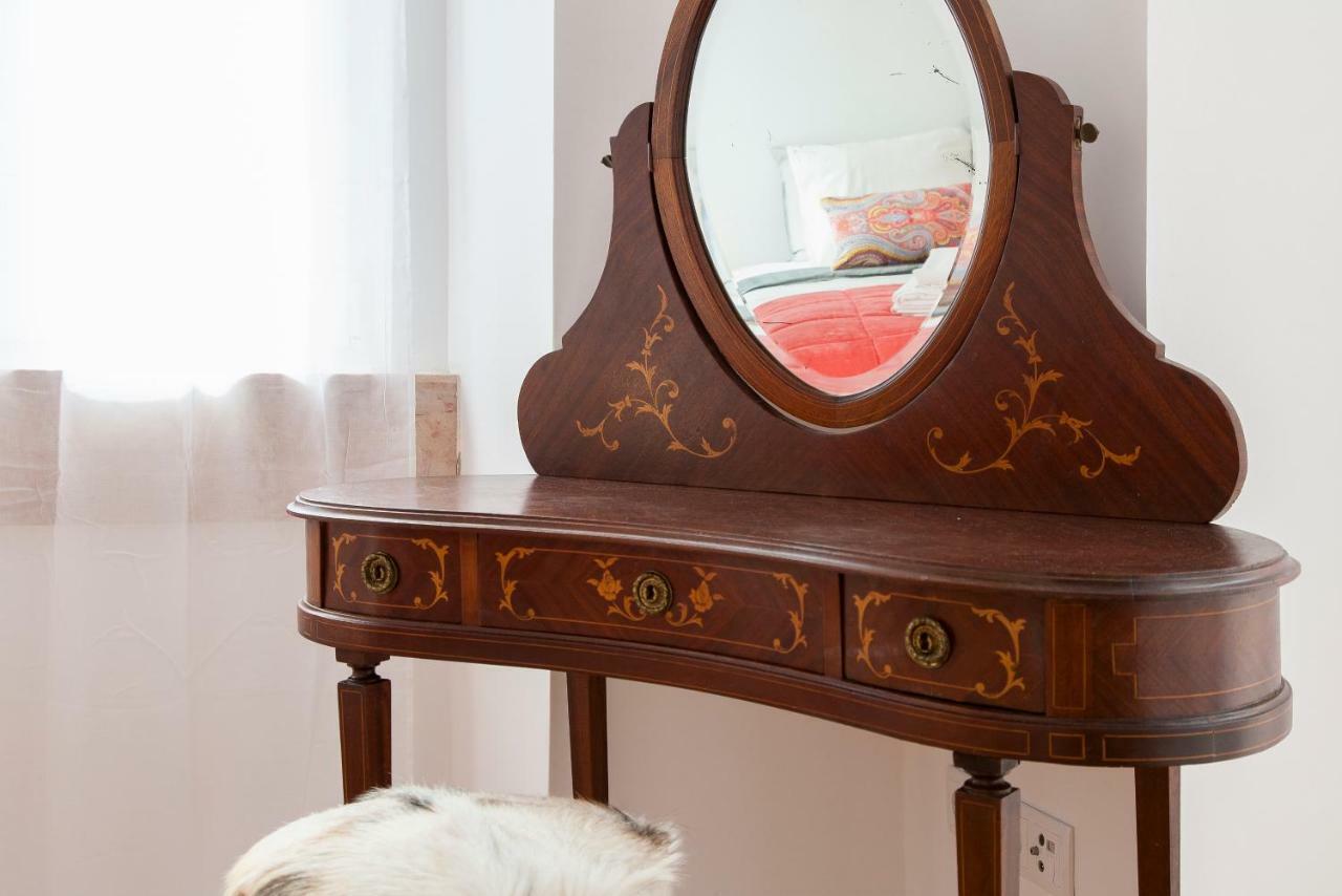 Principe Real Beautiful 3 Bedroom Flat Lisbon Luaran gambar