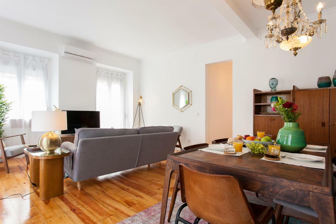 Principe Real Beautiful 3 Bedroom Flat Lisbon Luaran gambar