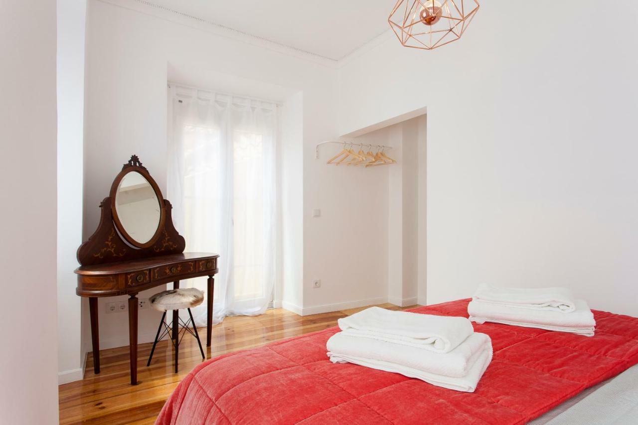Principe Real Beautiful 3 Bedroom Flat Lisbon Luaran gambar